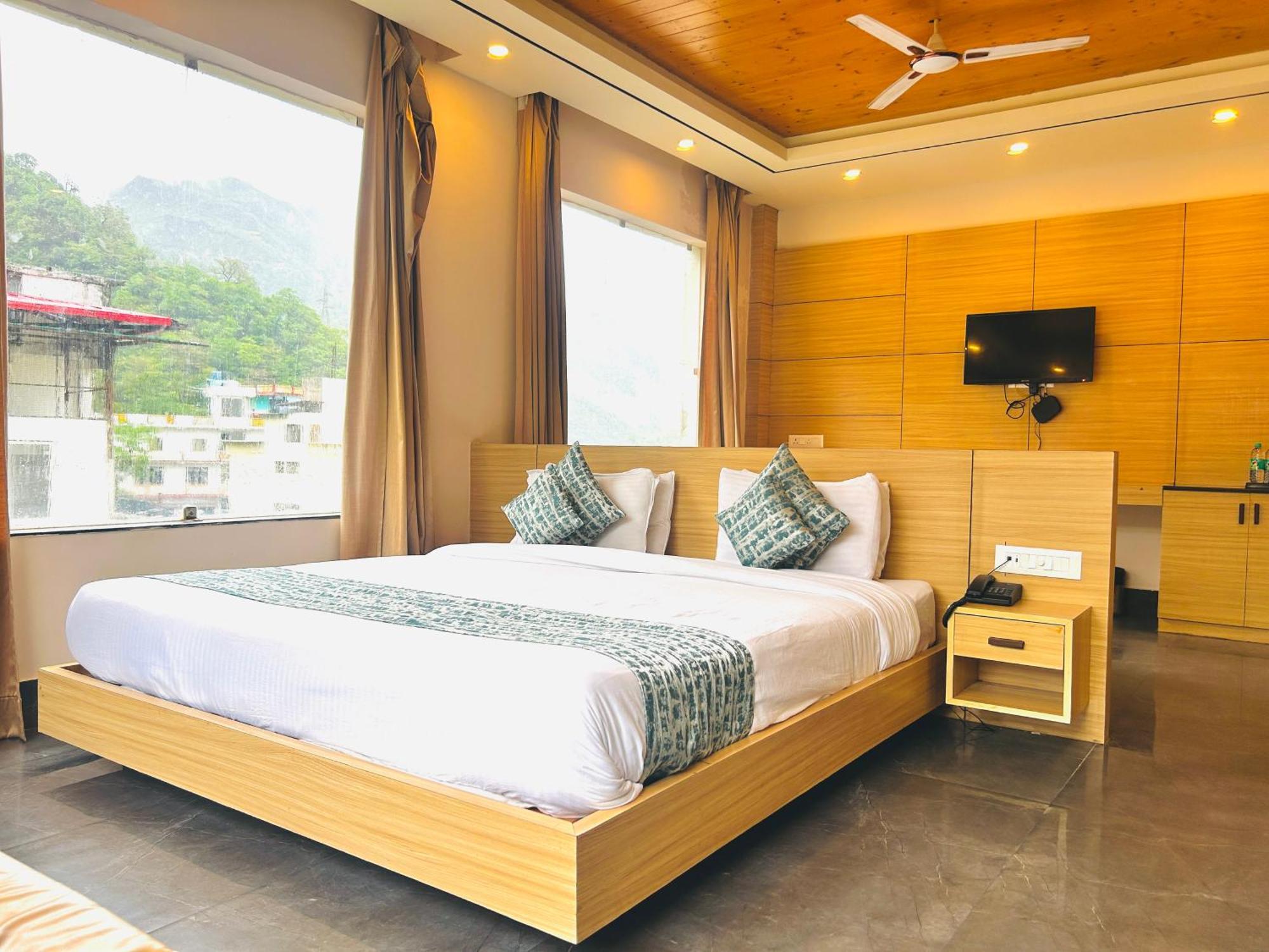 Hotel Aqua Vibes Rishikesh Exterior photo